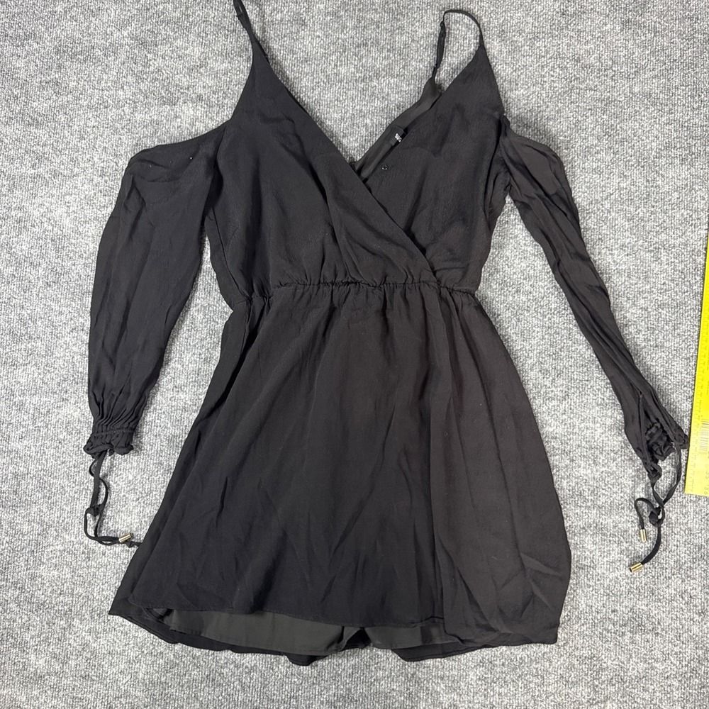 Sugar Lips Women's Black Cold Shoulder Mini Dress Size Medium Long Sleeve